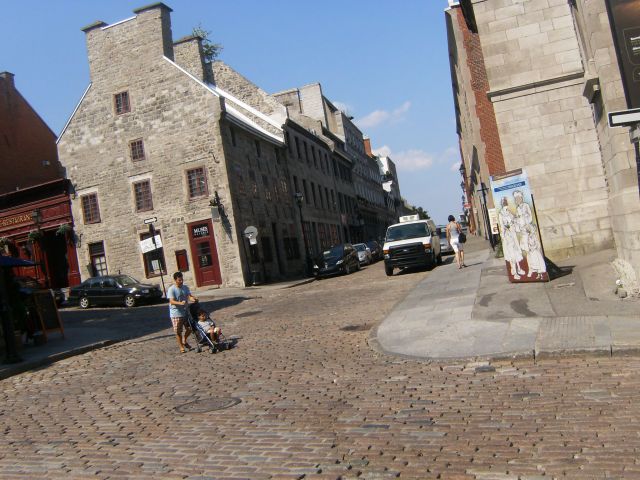 Calles adoquinadas de Vieux-Montréal.