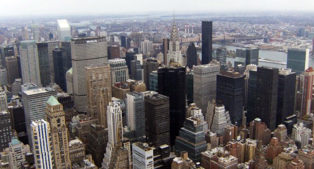 Vista de Nueva York desde el Empire State Building, horas antes del huracán Sandy.